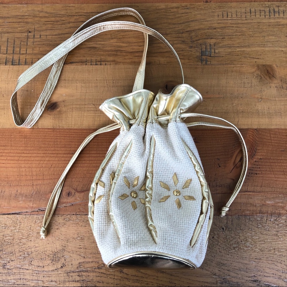 Vintage cream and gold metallic purse